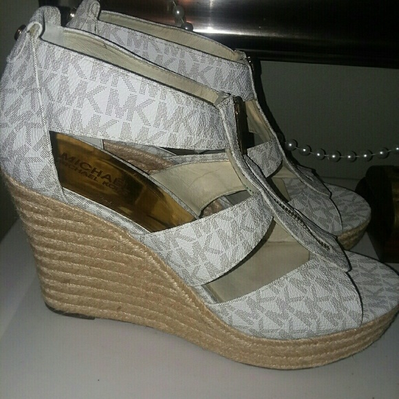Michael Kors Shoes - Michael Kors size 11